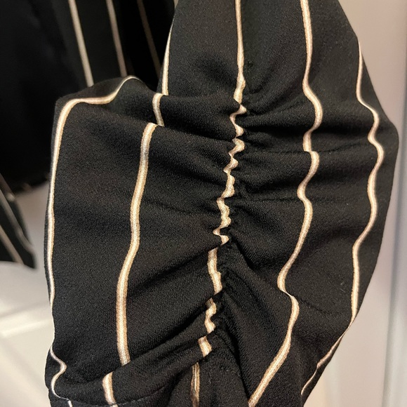 Torrid Black Stripe Crepe Open Blazer - Picture 6 of 6